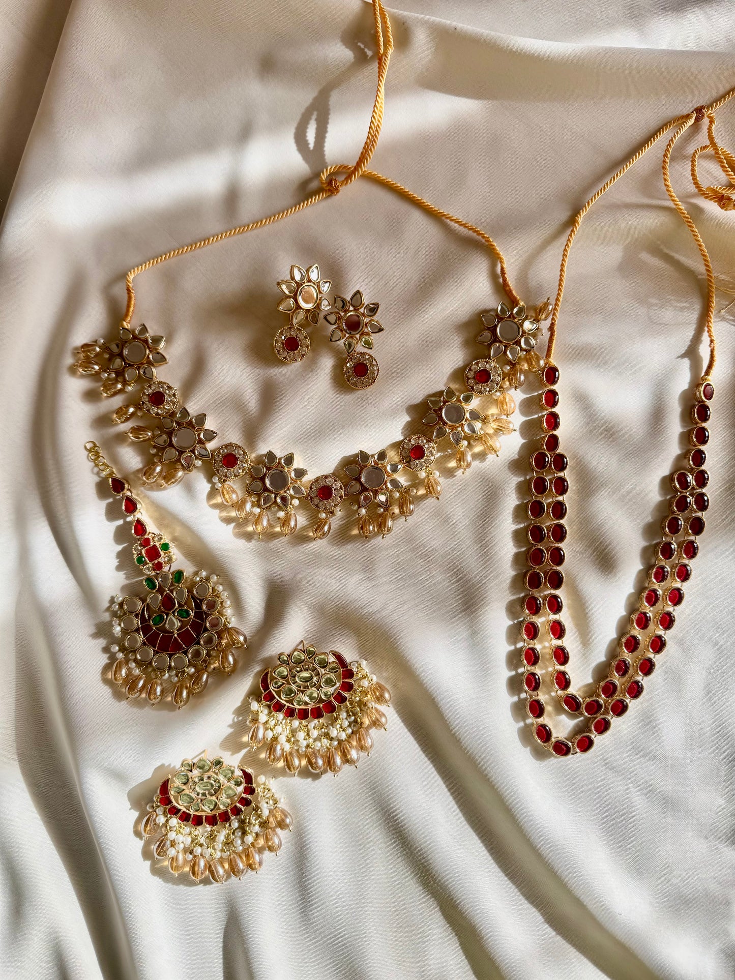 LAAL BRIDAL SET IN KUNDAN