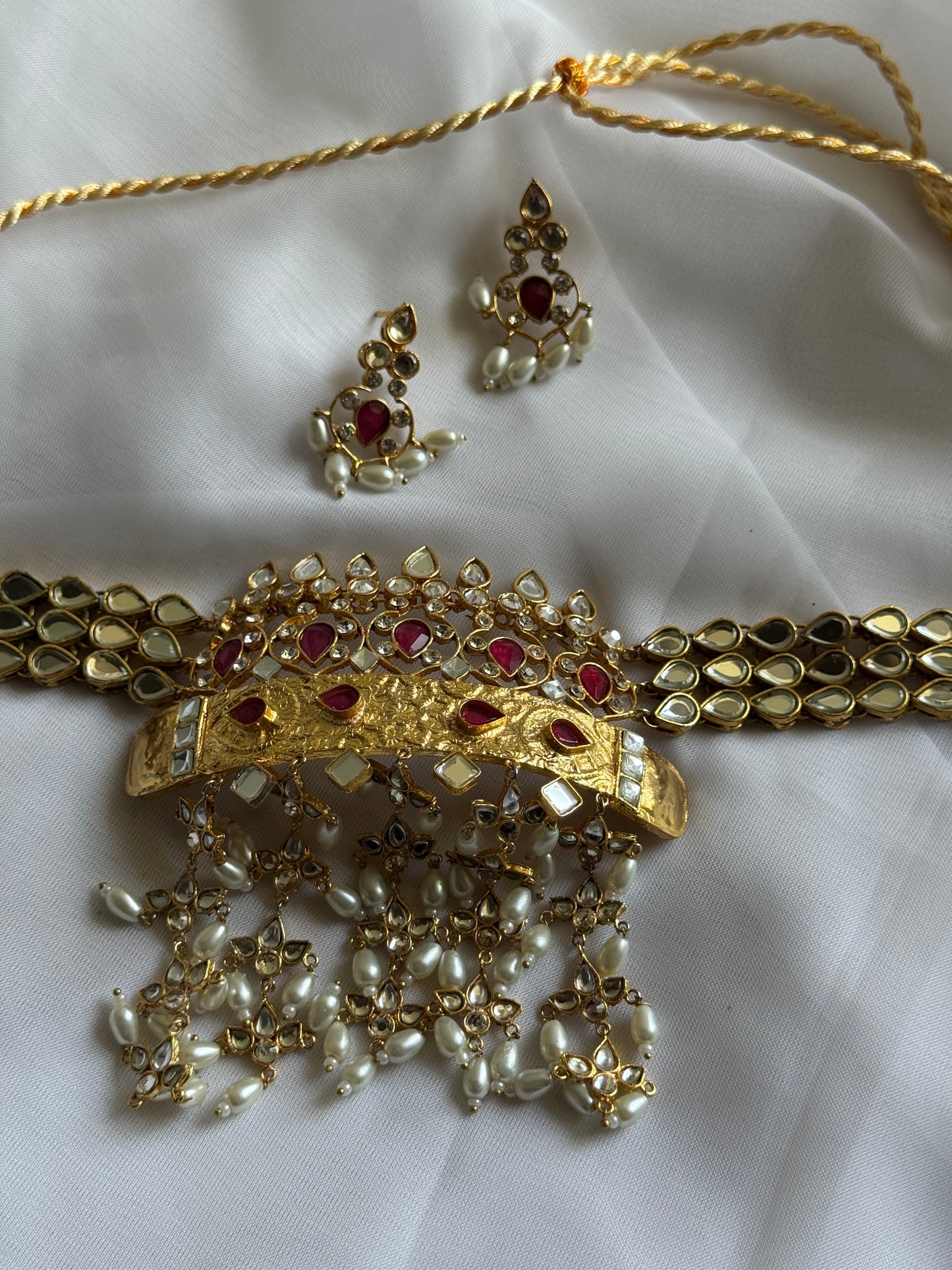 ~TAJ MAHAL KUNDAN CHOKER SET~