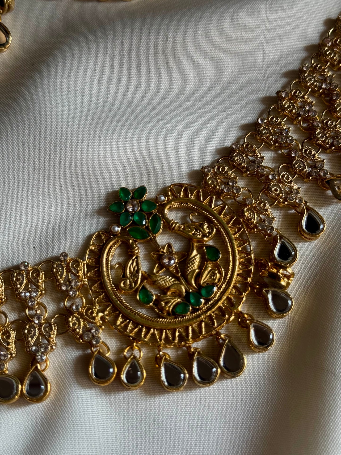 ~ZARNOOR KUNDAN NECKLACE SET~