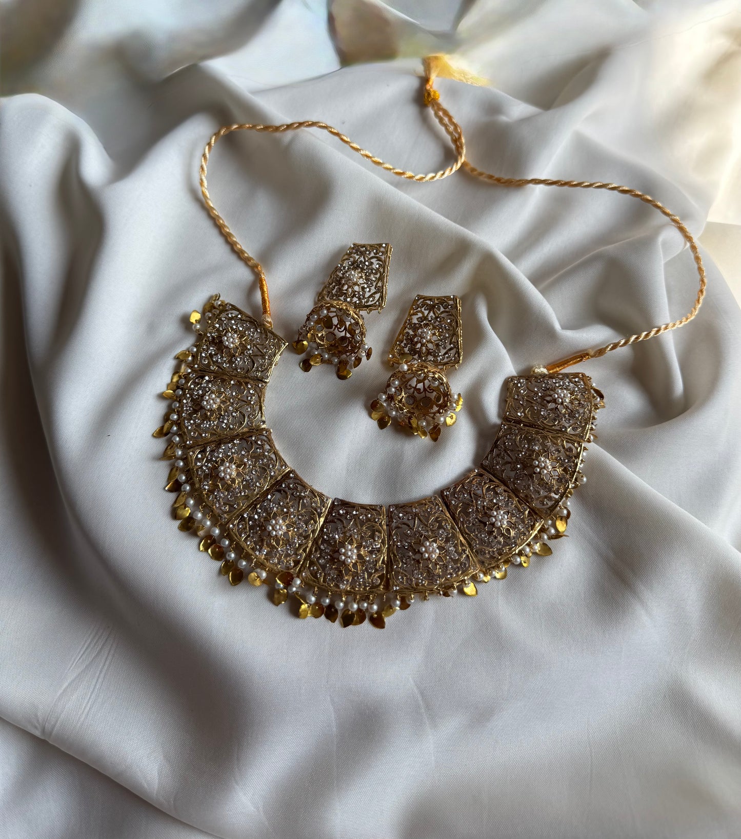 ~HUSNA KUNDAN SET 02~