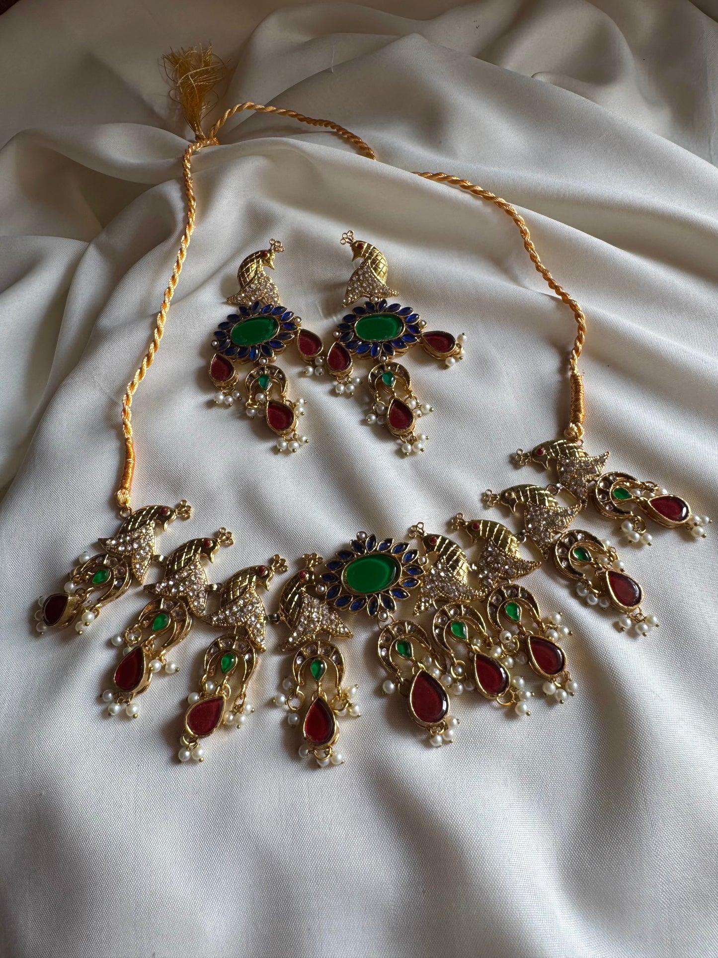 ~MORR KUNDAN NECKLACE SET~