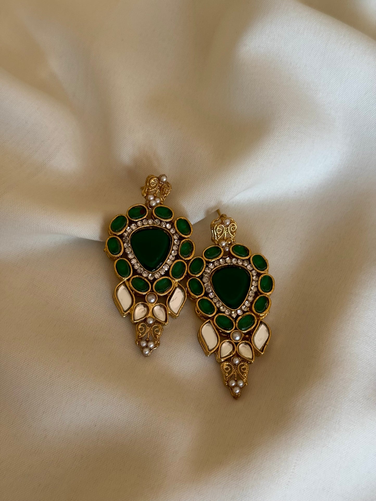 ~MIRAAS EARRINGS~