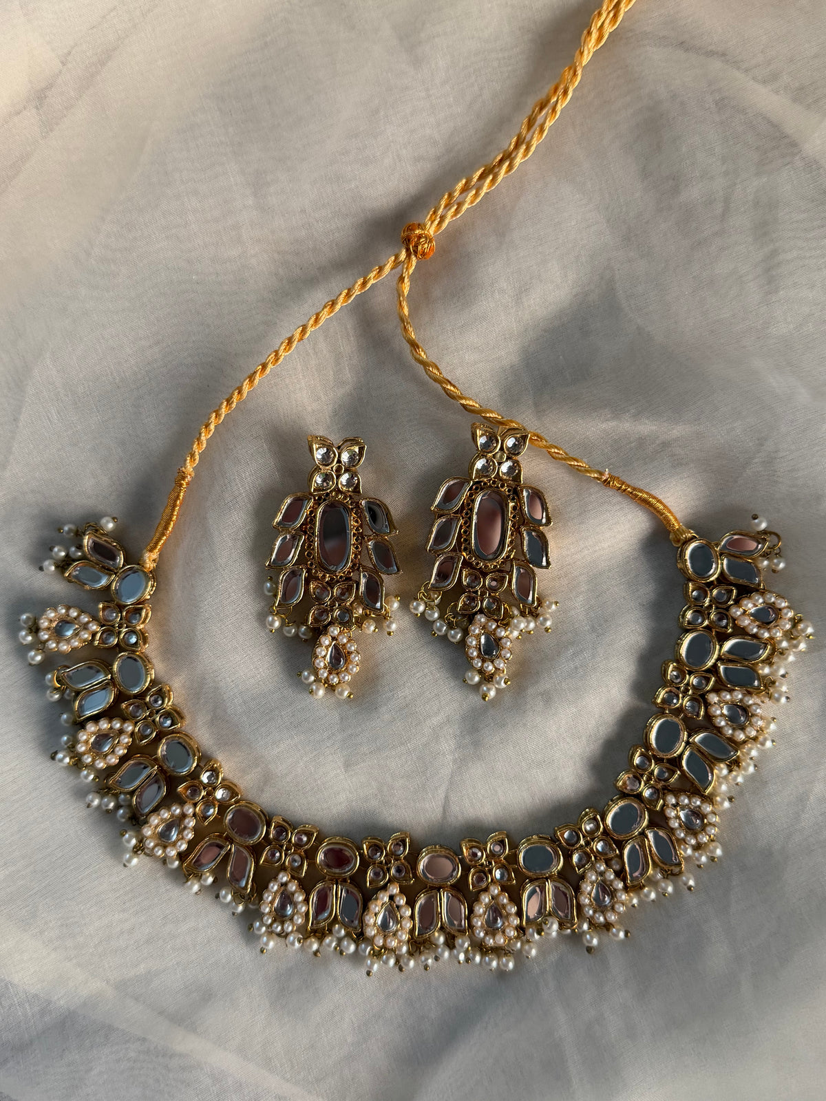 ~MAHJABEEN KUNDAN SET~