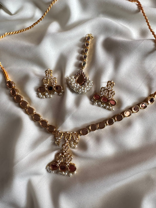 ~MEER KUNDAN NECKLACE SET~