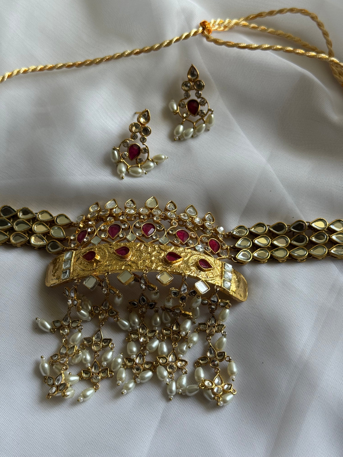 ~TAJ MAHAL KUNDAN CHOKER SET~