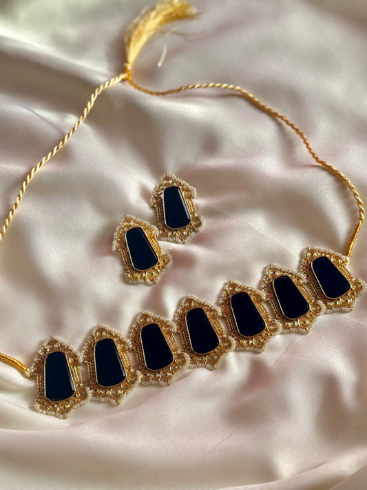 ~CLADIA KUNDAN SET~