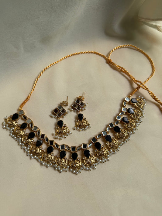 ~INAYA KUNDAN NECKLACE SET~