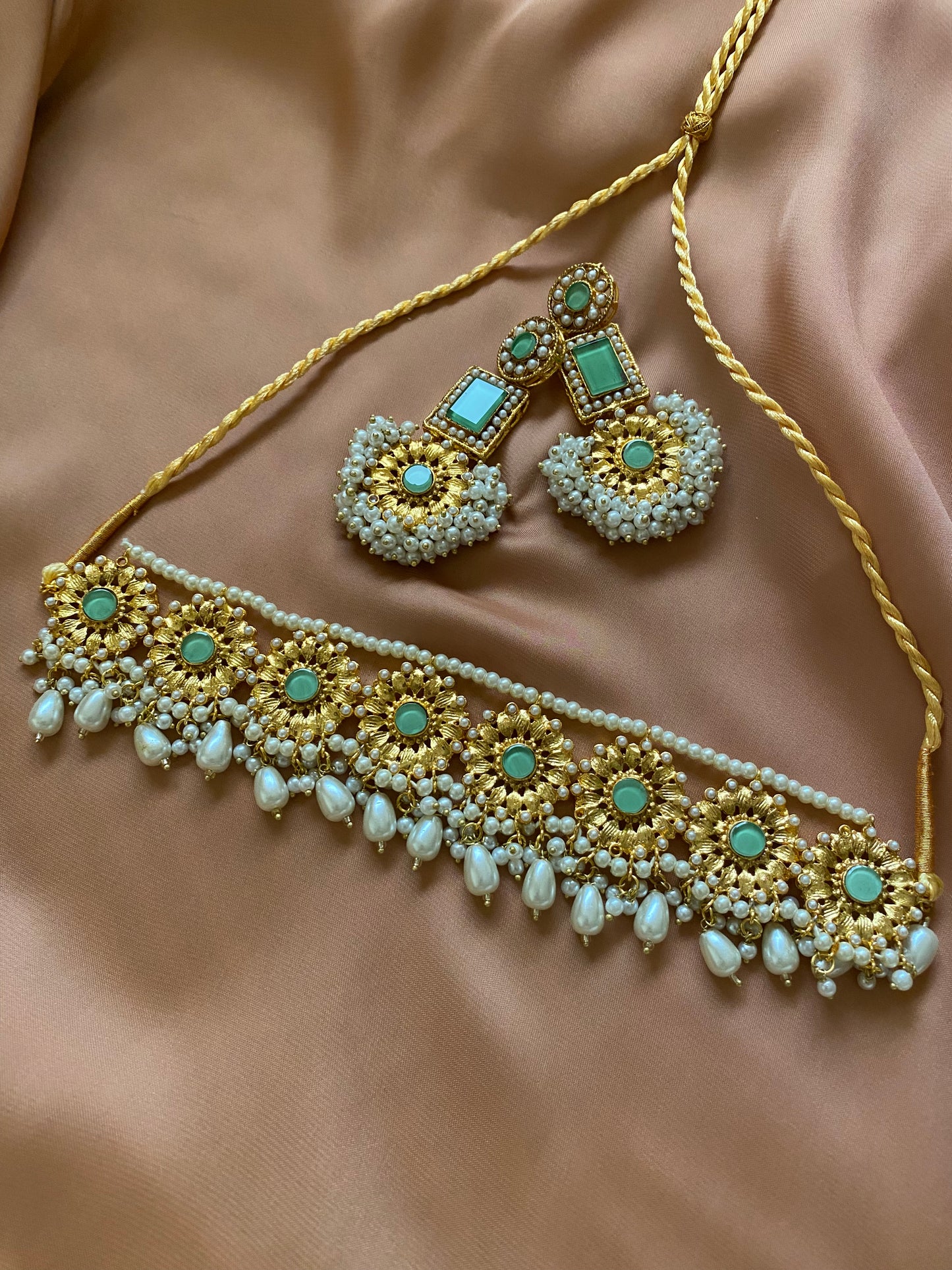 ~MUKHI IN MINT GREEN~